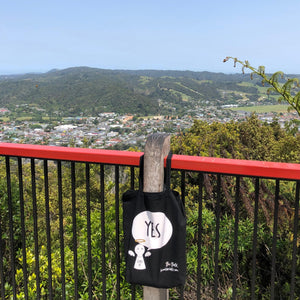 #Bagsy Location: Whangarei Lookout | The Bold Yes / No re-usable tote bag | gym bag | beach bag | shopping bag | Free with every Hoodie | #sayitinbold @BoldorNaked shop online www.boldornaked.com