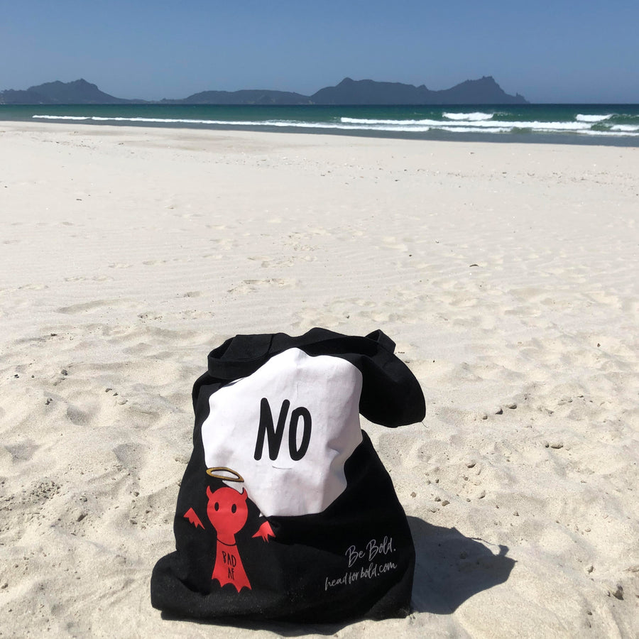 #Bagsy Location: Sun, sea, surf NZ | The Bold Yes / No re-usable tote bag | gym bag | beach bag | shopping bag | Free with every Hoodie | #sayitinbold @BoldorNaked shop online www.boldornaked.com