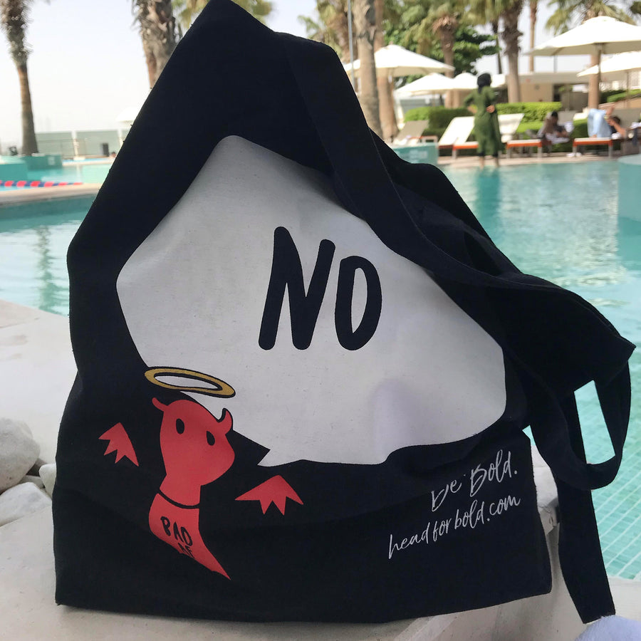 #Bagsy Location: Dubai Intercontinental | The Bold Yes / No re-usable tote bag | gym bag | beach bag | shopping bag | Free with every Hoodie | #sayitinbold @BoldorNaked shop online www.boldornaked.com